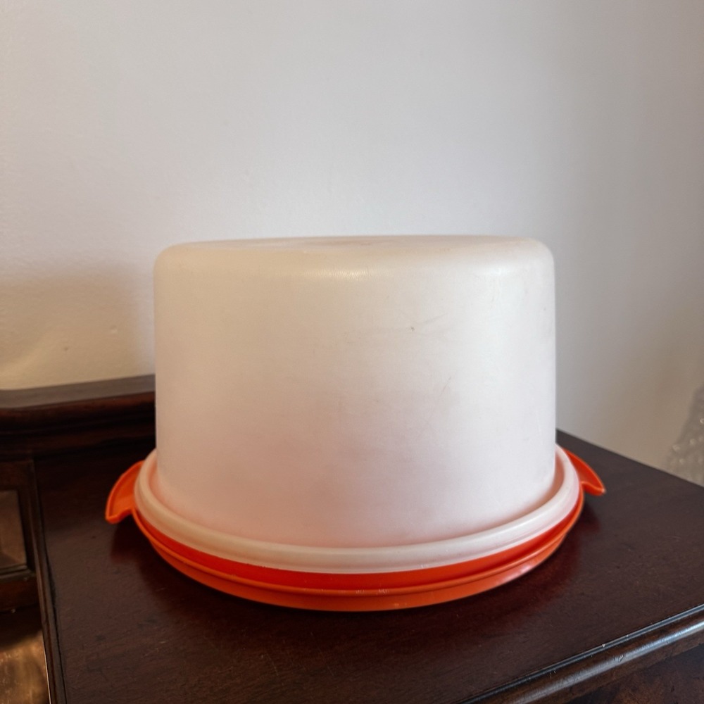 Vintage Tupperware Round Cake / Pie Carrier #683-7 Retro ORANGE